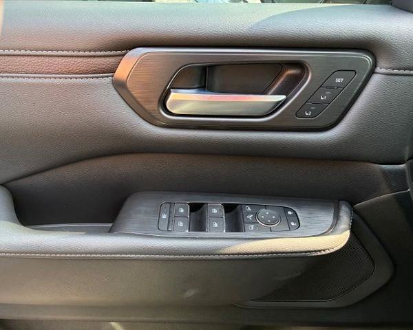 Certified 2026 Nissan Armada SL w/ Captain's Chari Seat Package RWD image 15