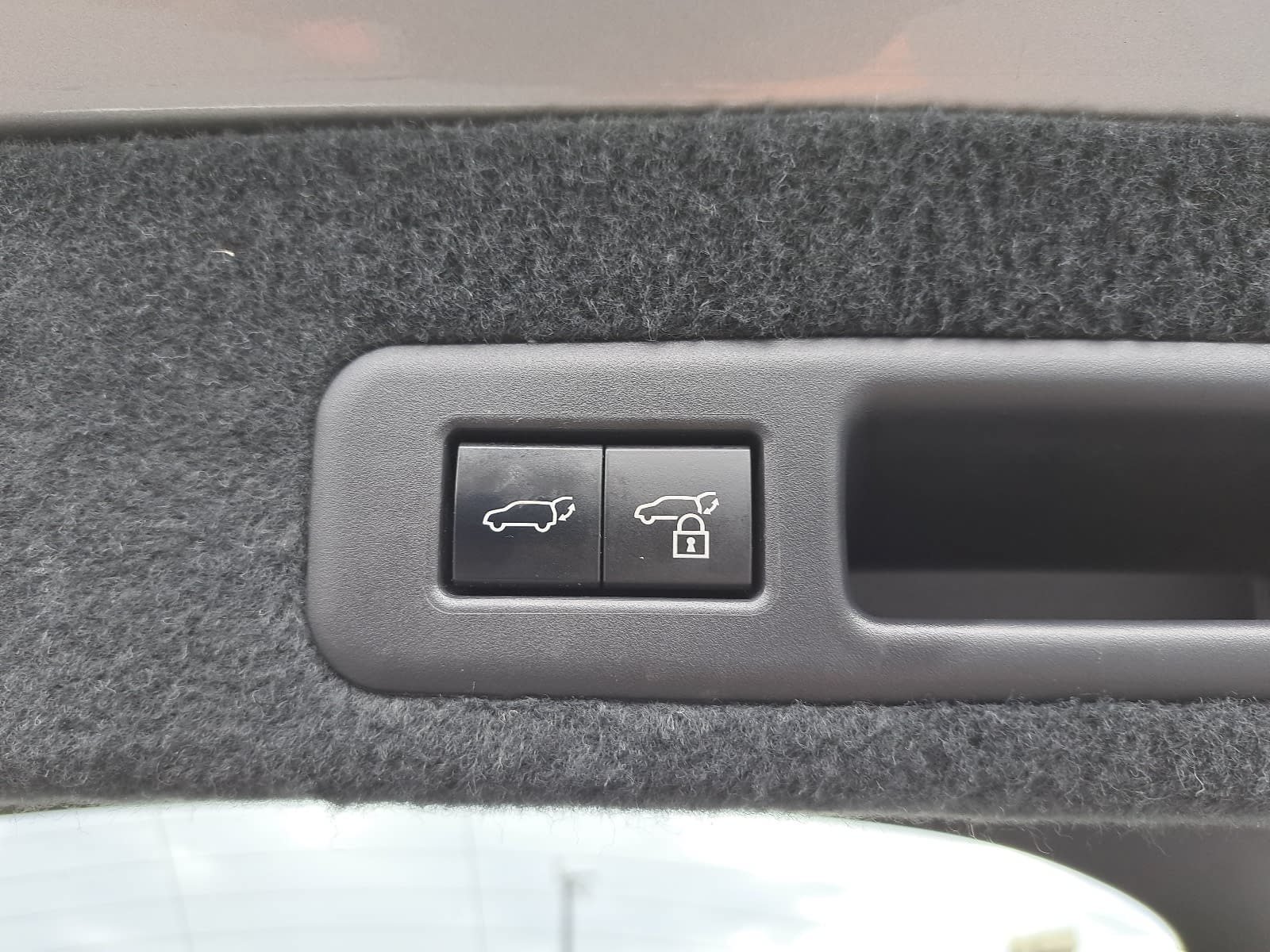 Used 2022 Lexus RX 450h AWD w/ Premium Package image 15