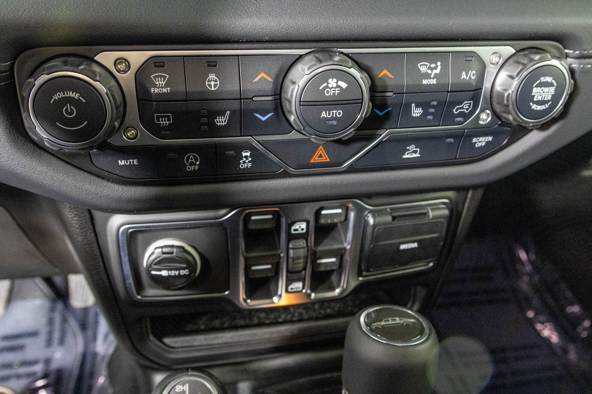 New 2026 Jeep Gladiator Sport S image 29