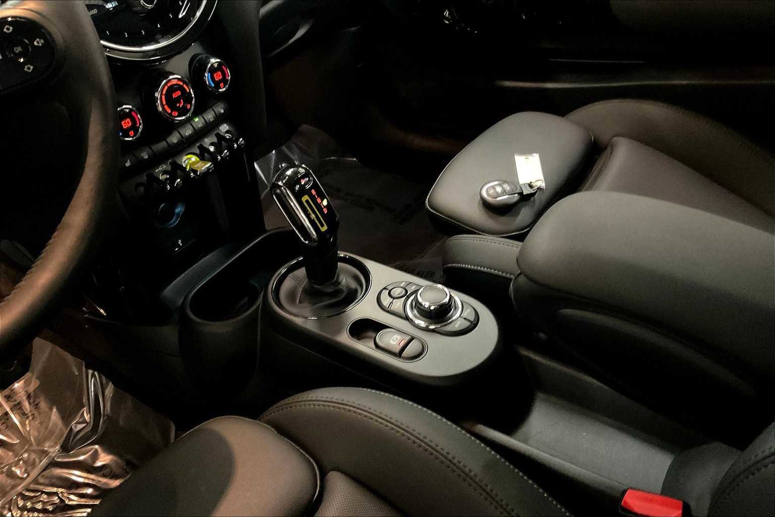 Used 2024 MINI Cooper SE image 20