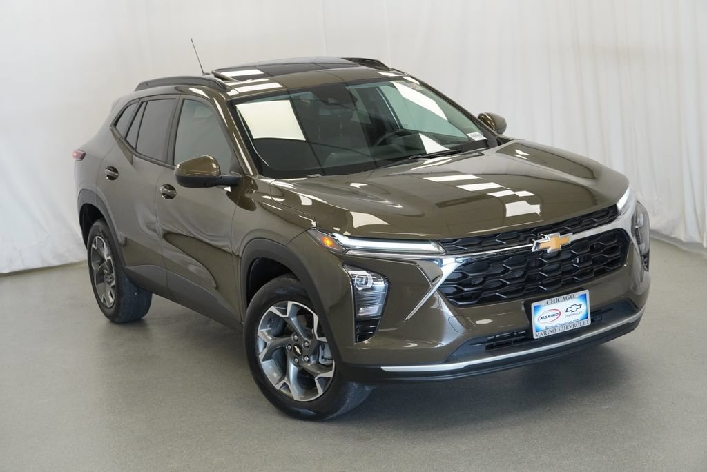 Certified 2024 Chevrolet Trax LT w/ Sunroof Package FWD image 37