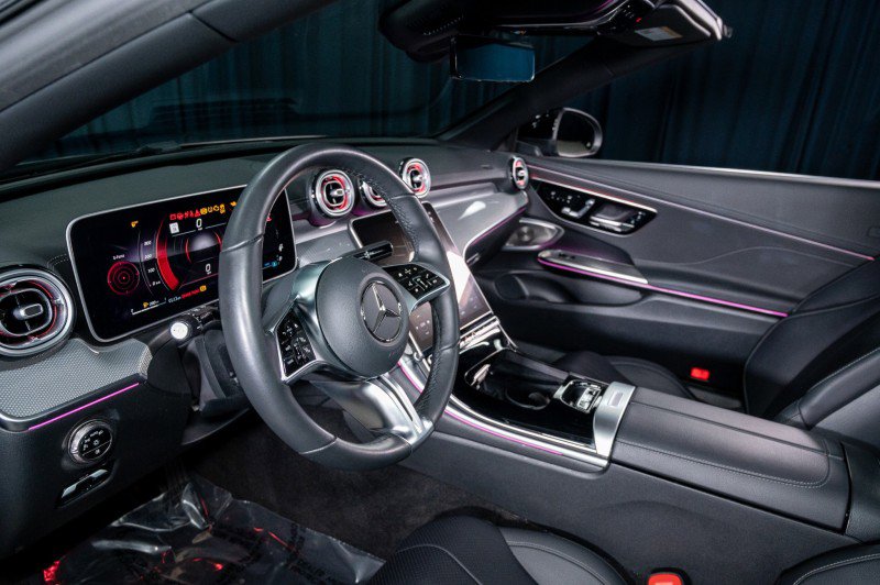 Used 2025 Mercedes-Benz CLE 300 4MATIC Cabriolet image 19