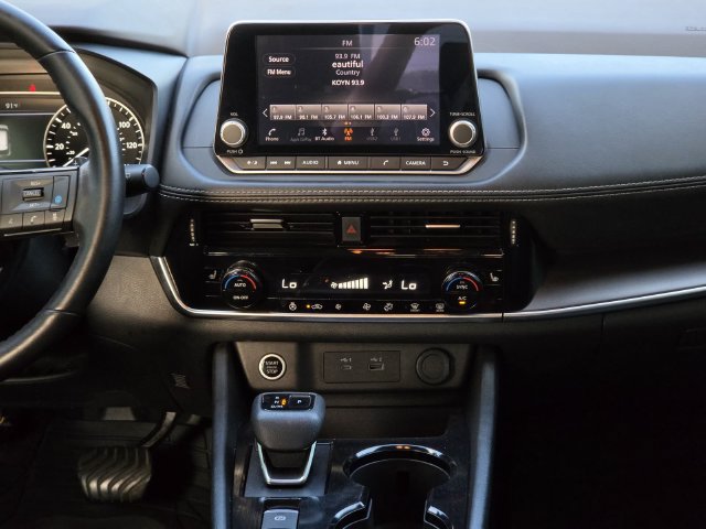 Used 2023 Nissan Rogue SV w/ SV Premium Package AWD/4WD image 11