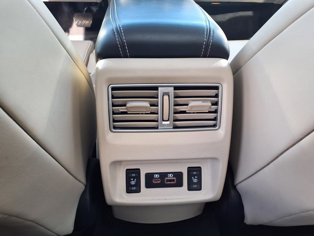 Used 2023 Nissan Maxima Platinum w/ Sport Mat Group image 7
