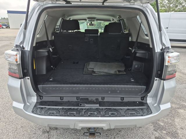 Used 2017 Toyota 4Runner SR5 RWD image 29