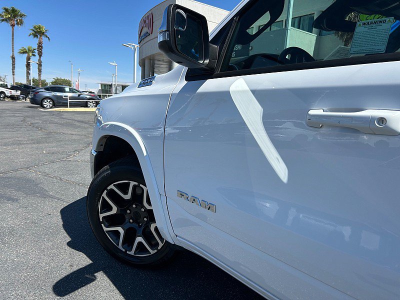 Used 2025 RAM 1500 Laramie AWD/4WD image 11
