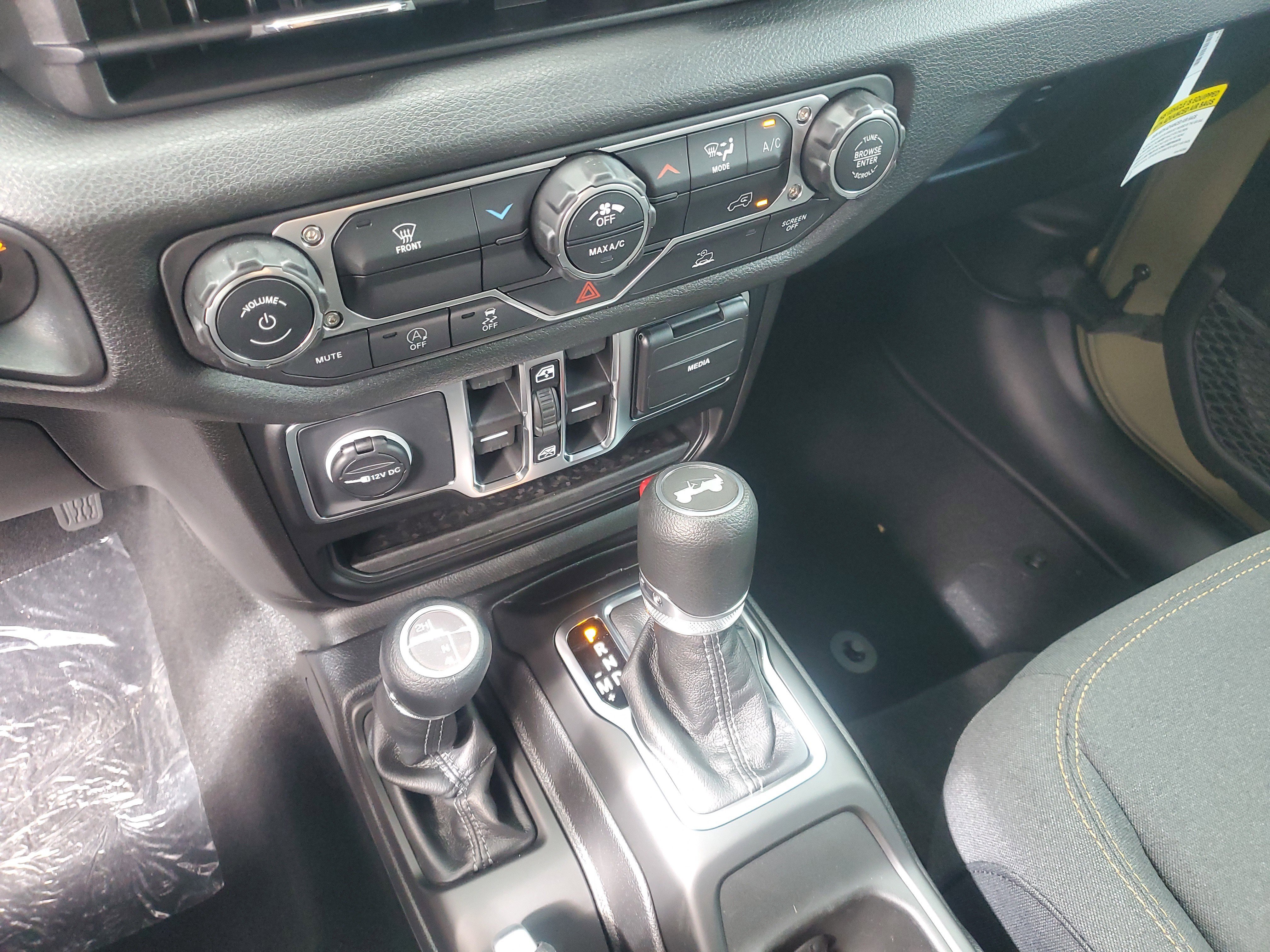 New 2026 Jeep Wrangler Unlimited Sport AWD/4WD image 18