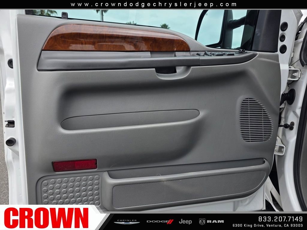 Used 2004 Ford F350 Lariat AWD/4WD image 30