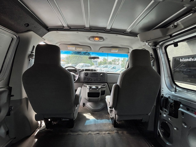 Used 2014 Ford E-250 and Econoline 250 image 12