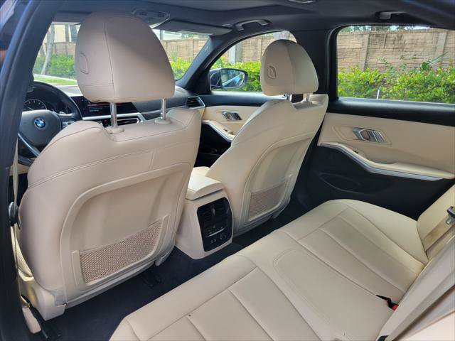Used 2020 BMW 330i Sedan w/ Driving Assistance Package RWD image 12
