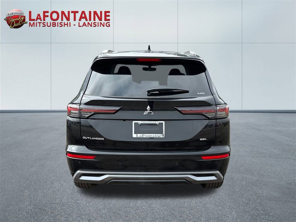 New 2025 Mitsubishi Outlander SEL image 6