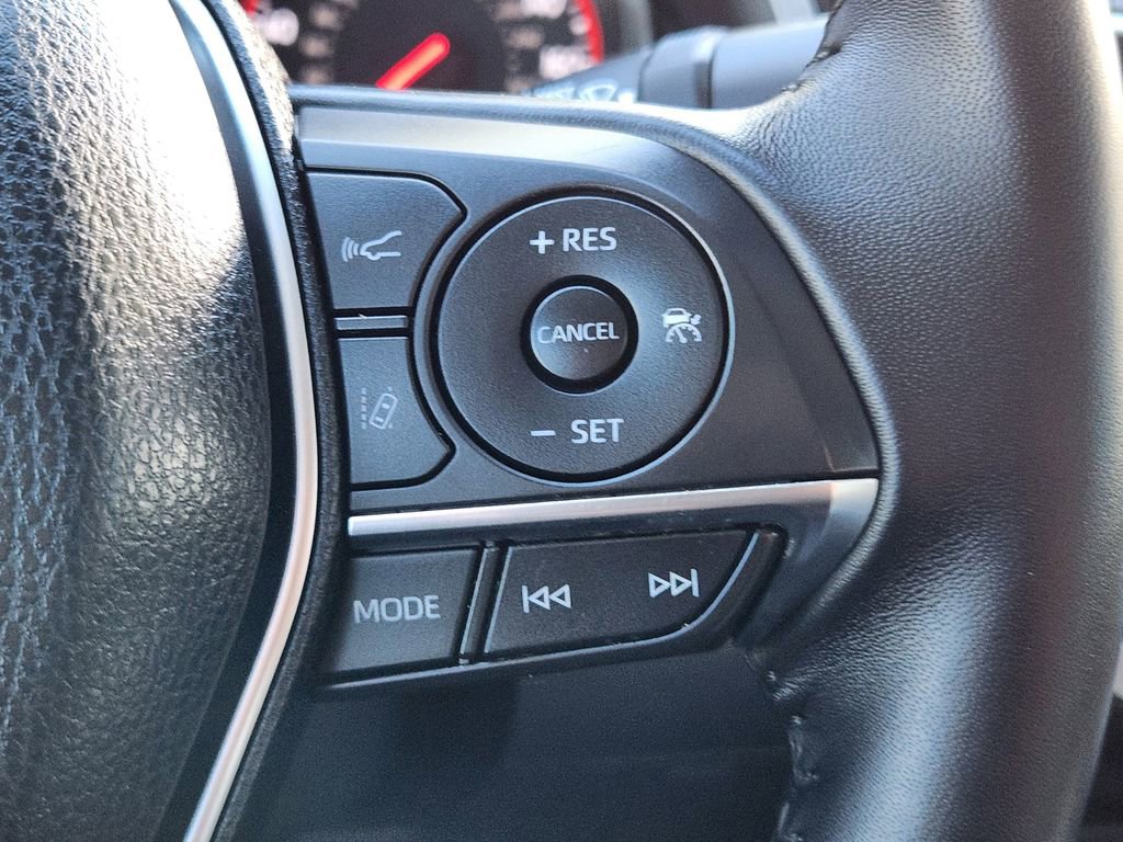 Used 2018 Toyota Camry XSE w/ Driver Assist Package image 25