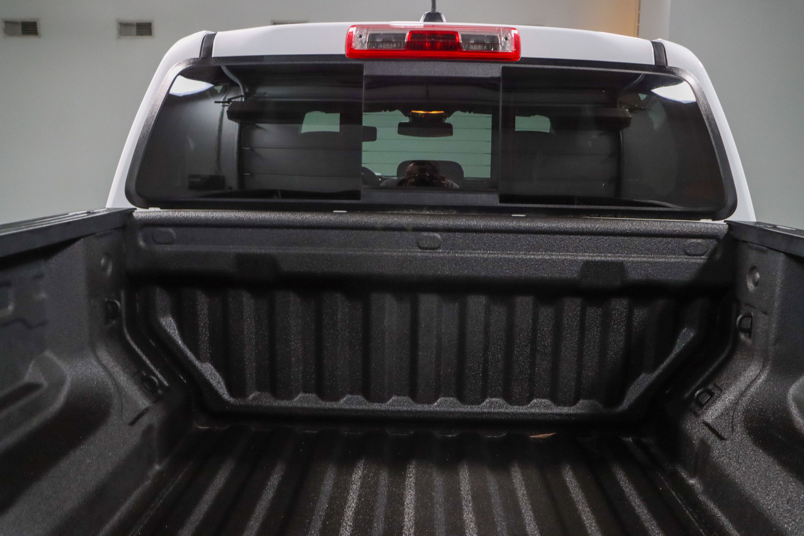 Used 2024 Chevrolet Colorado Z71 w/ Z71 Convenience Package 2 AWD/4WD image 28