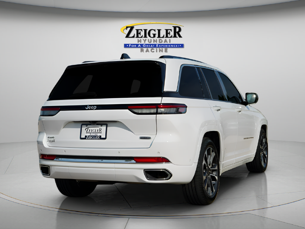 Used 2023 Jeep Grand Cherokee Overland w/ Adv Protech Group III AWD/4WD image 7