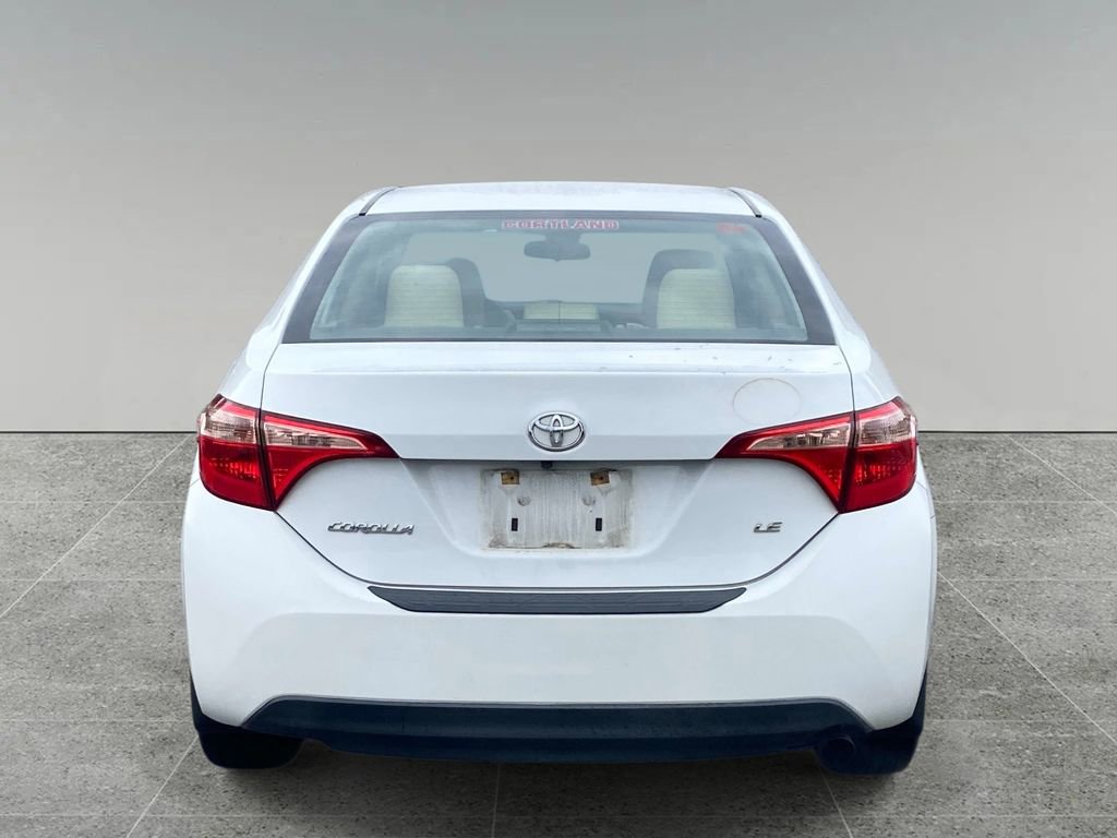 Used 2017 Toyota Corolla LE w/ Carpet Mat Package (TMS) FWD image 3