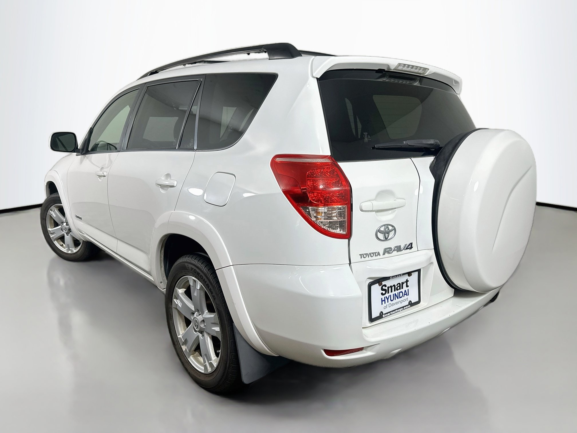 Used 2007 Toyota RAV4 Sport AWD/4WD image 5