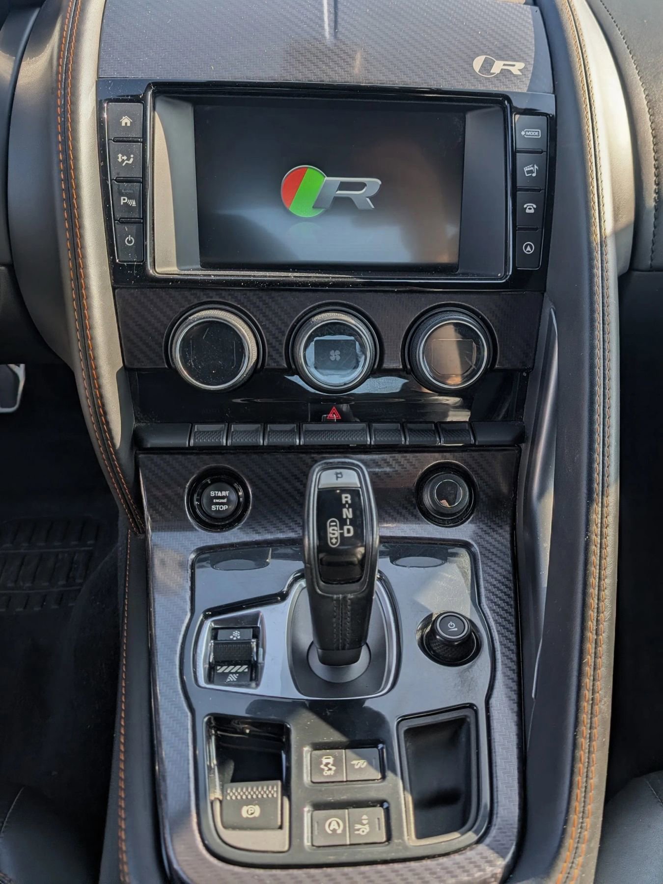 Used 2016 Jaguar F-TYPE R image 30