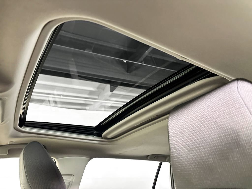 Used 2024 Toyota RAV4 XLE image 18