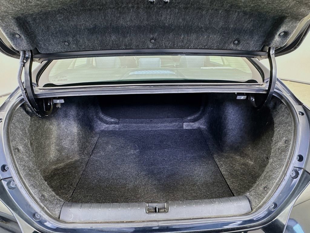 Used 2019 Honda Insight EX image 29