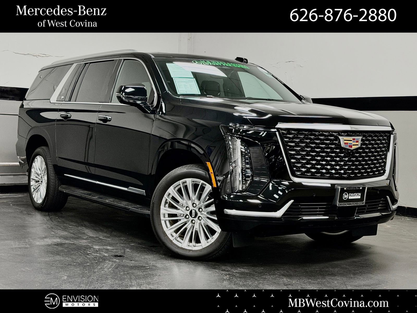 Used 2025 Cadillac Escalade ESV Premium Luxury image 1