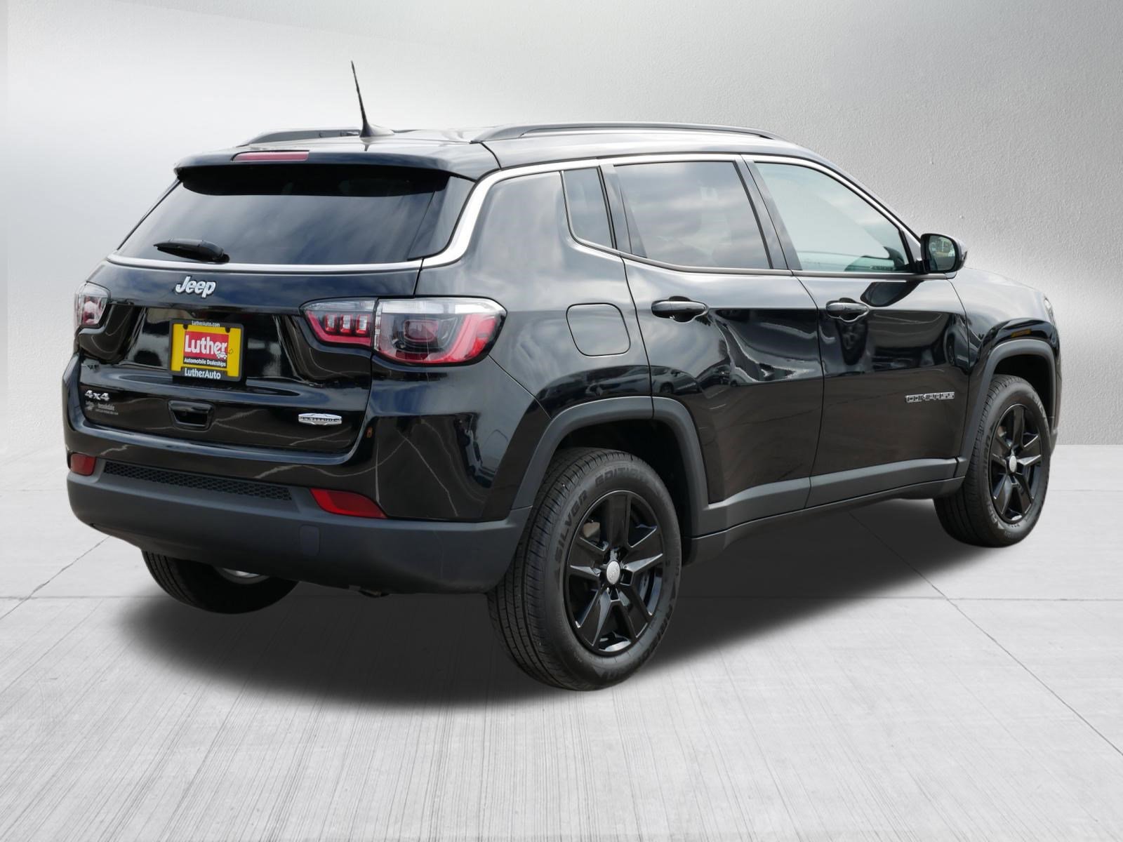 Used 2022 Jeep Compass Latitude image 7