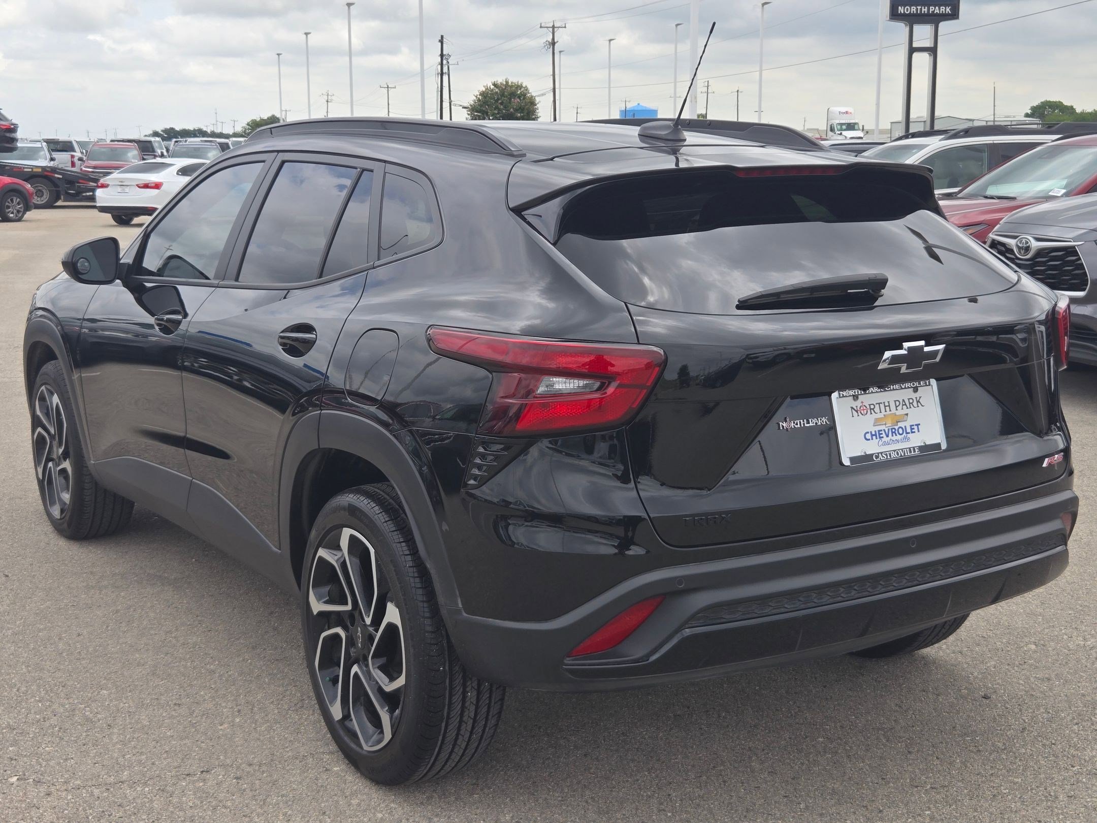 Used 2025 Chevrolet Trax RS w/ Driver Confidence Package FWD image 5