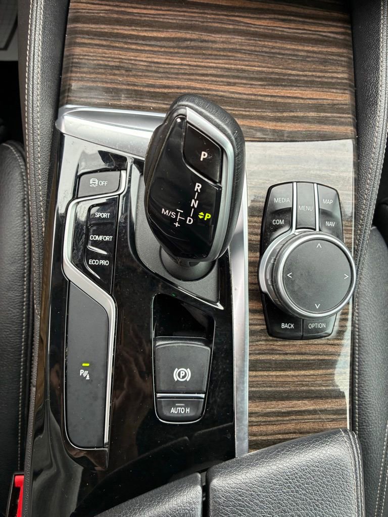 Used 2019 BMW 530i xDrive w/ M Sport Package image 35