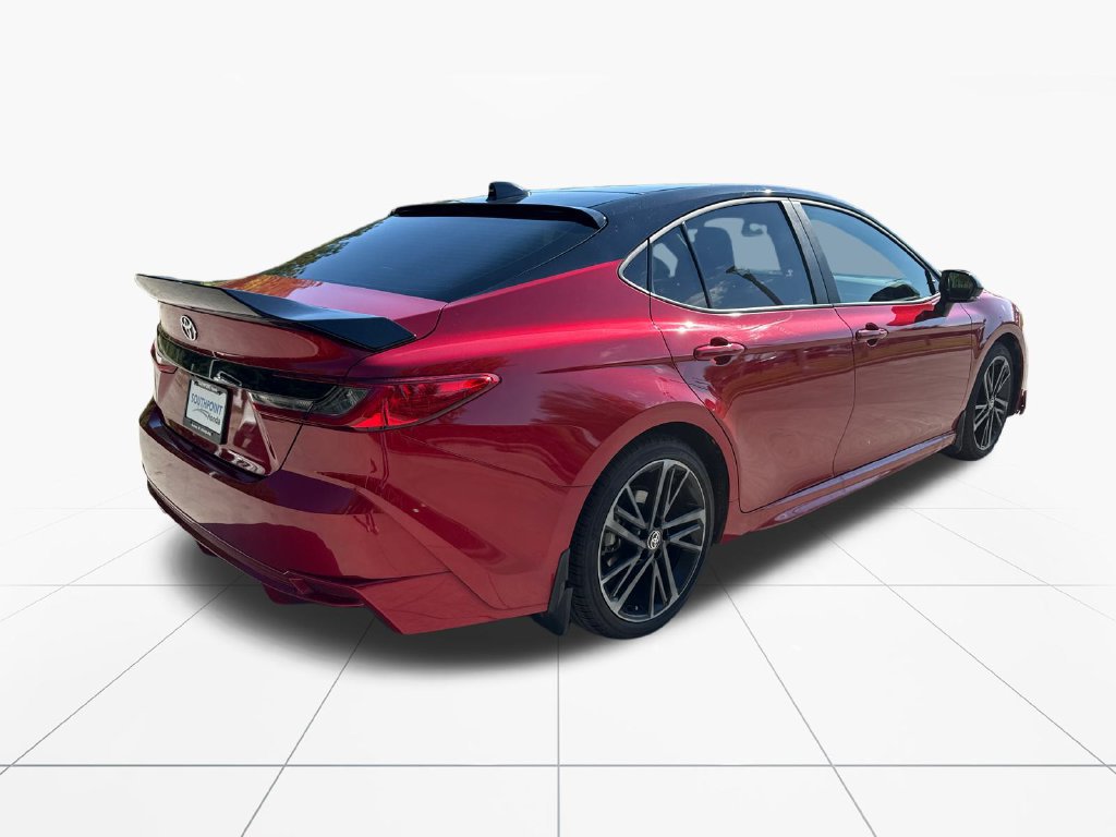 Used 2025 Toyota Camry XSE FWD image 8