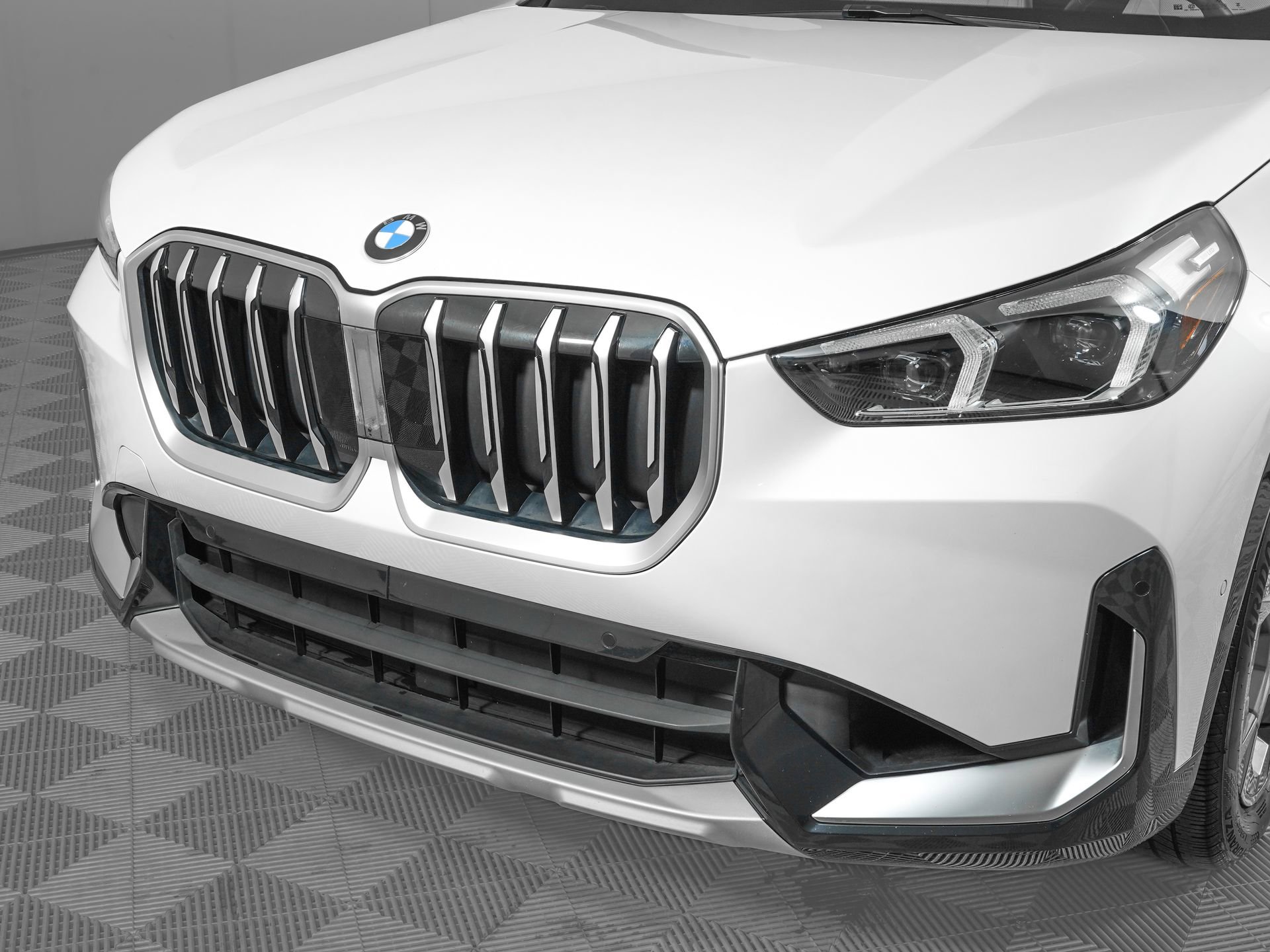 Used 2025 BMW X1 xDrive28i image 28