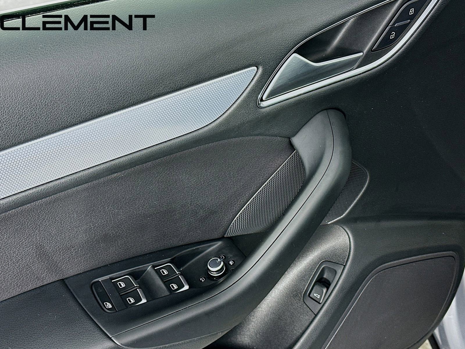 Used 2018 Audi Q3 2.0T Premium Plus w/ Premium Plus Package image 27