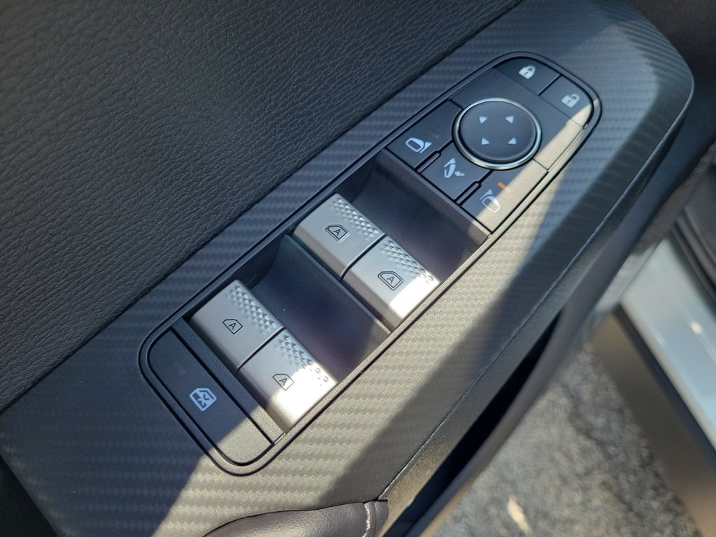 New 2026 Mitsubishi Outlander SEL Black Edition FWD image 13