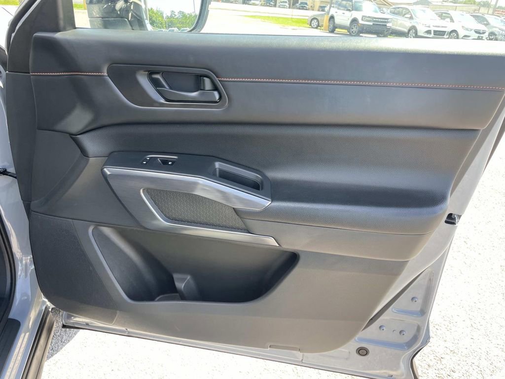 Used 2023 Nissan Pathfinder Rock Creek AWD/4WD image 19