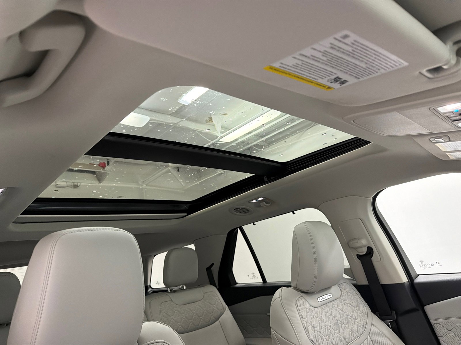 Used 2025 Ford Explorer Platinum w/ Ultimate Package image 13