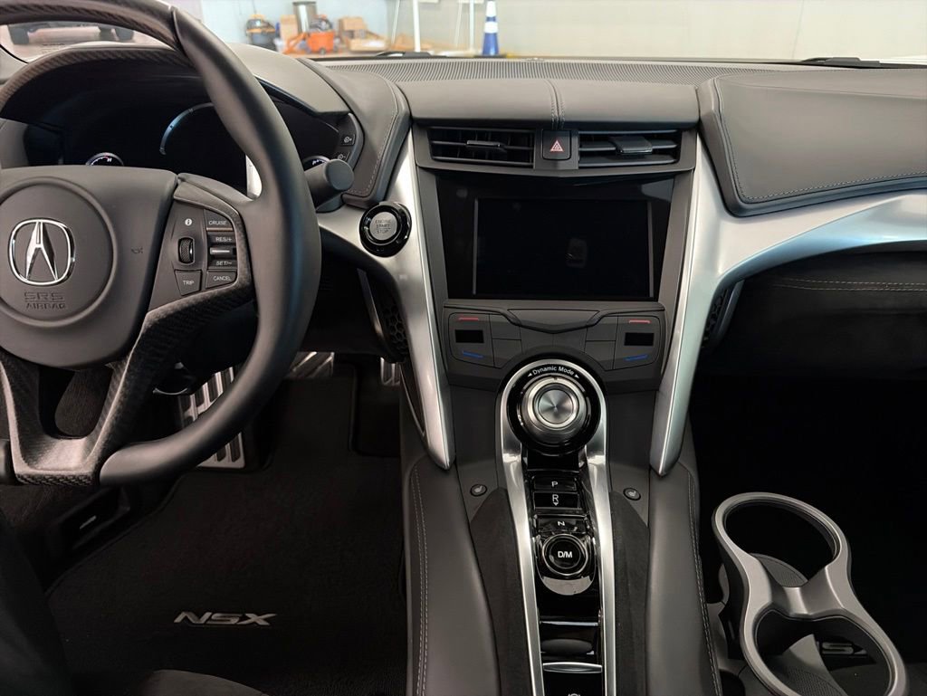 Used 2017 Acura NSX AWD/4WD image 12