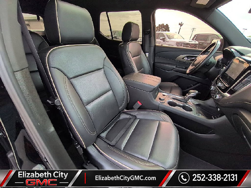 Used 2023 Chevrolet Traverse Premier AWD/4WD image 22