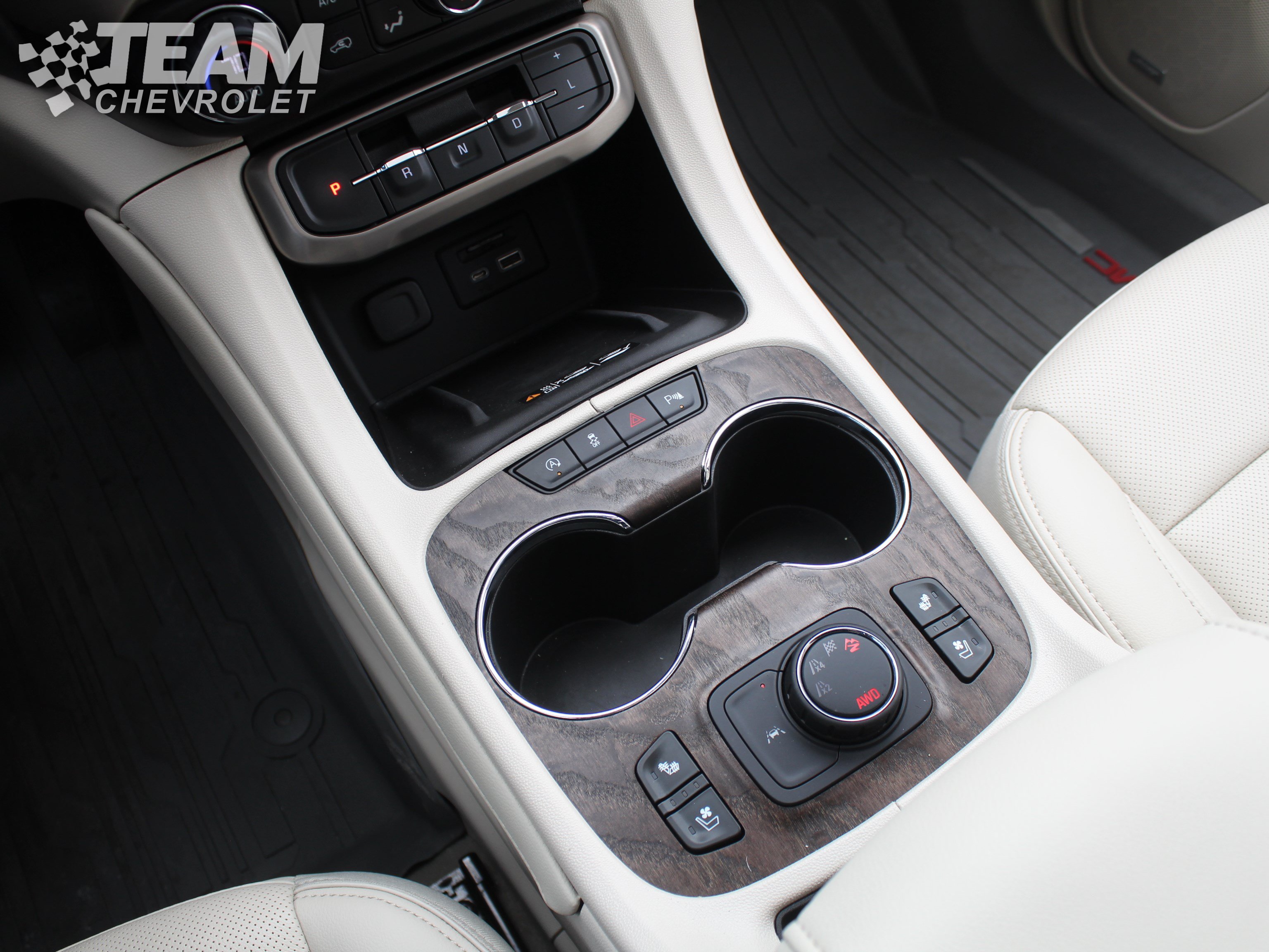 Used 2023 GMC Acadia Denali AWD/4WD image 19
