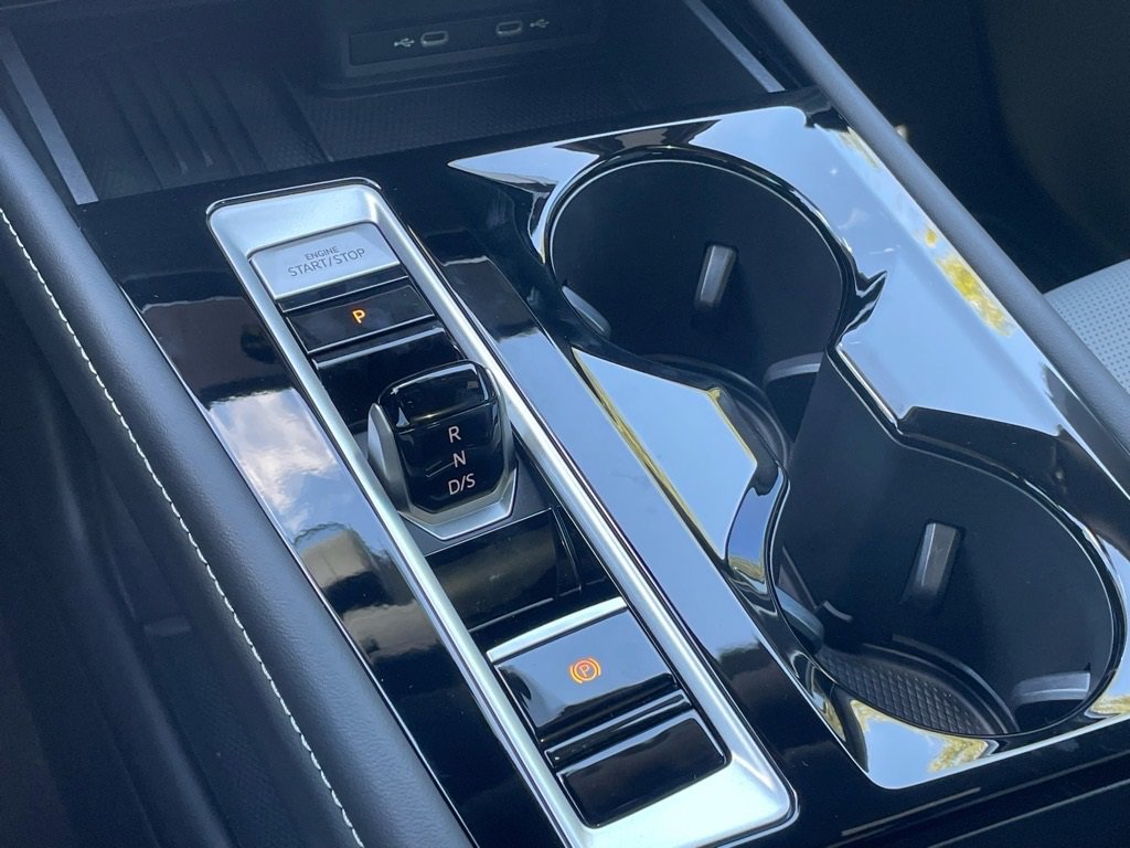 New 2026 Volkswagen Atlas Cross Sport SEL R-Line image 11
