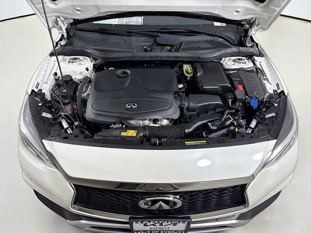 Used 2018 INFINITI QX30 Premium w/ Navigation Package image 39