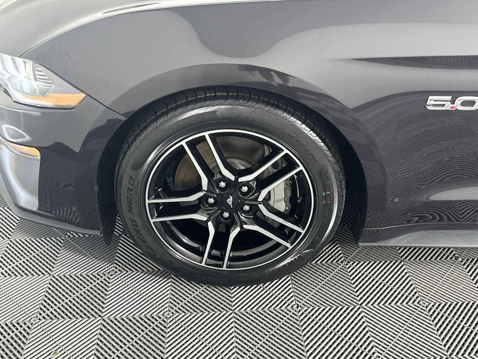 Used 2022 Ford Mustang GT Premium image 9