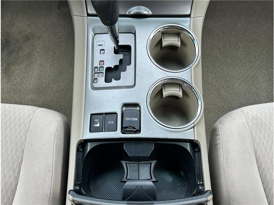 Used 2010 Toyota Highlander AWD - Colorado Owned image 25