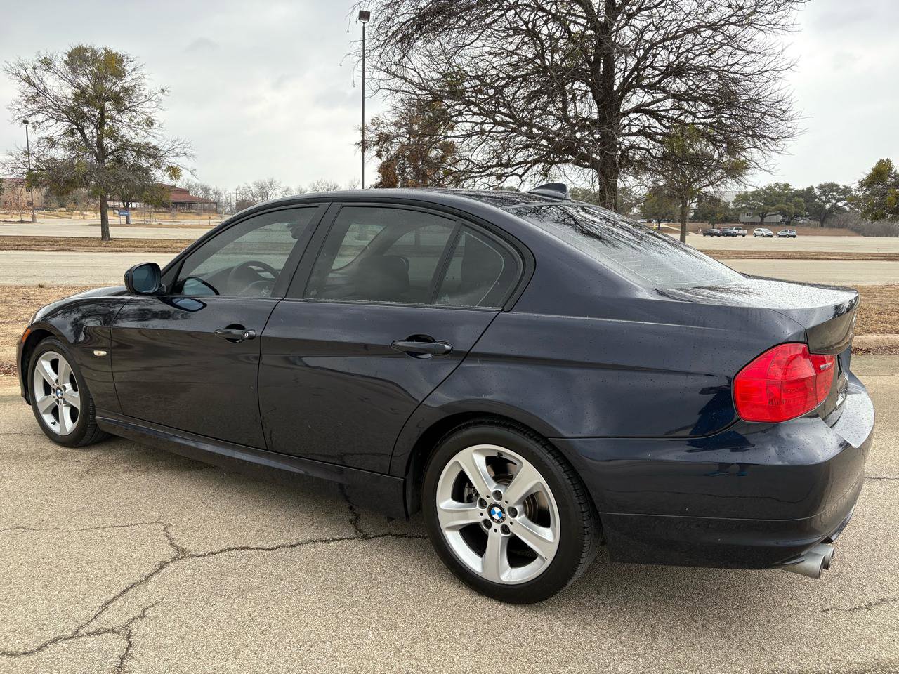 Used 2009 BMW 328i 4dr Sdn 328i image 4