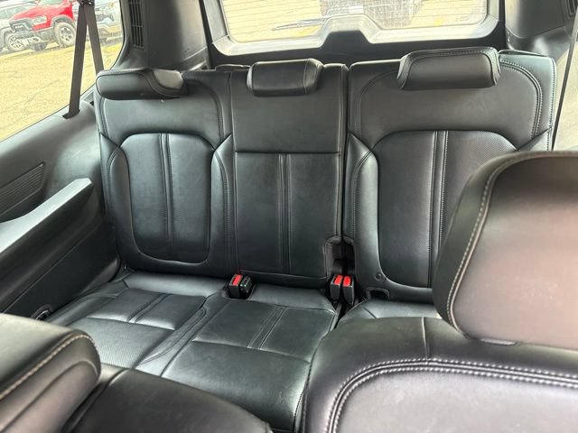 Used 2024 Jeep Wagoneer L Series II w/ Flexible Seating Group AWD/4WD image 24