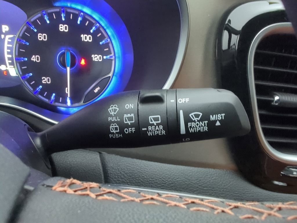 New 2026 Chrysler Pacifica Pinnacle w/ Trailer Tow Group image 30