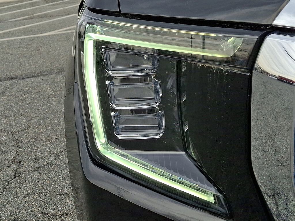 Used 2022 GMC Yukon SLT w/ SLT Luxury Package image 9