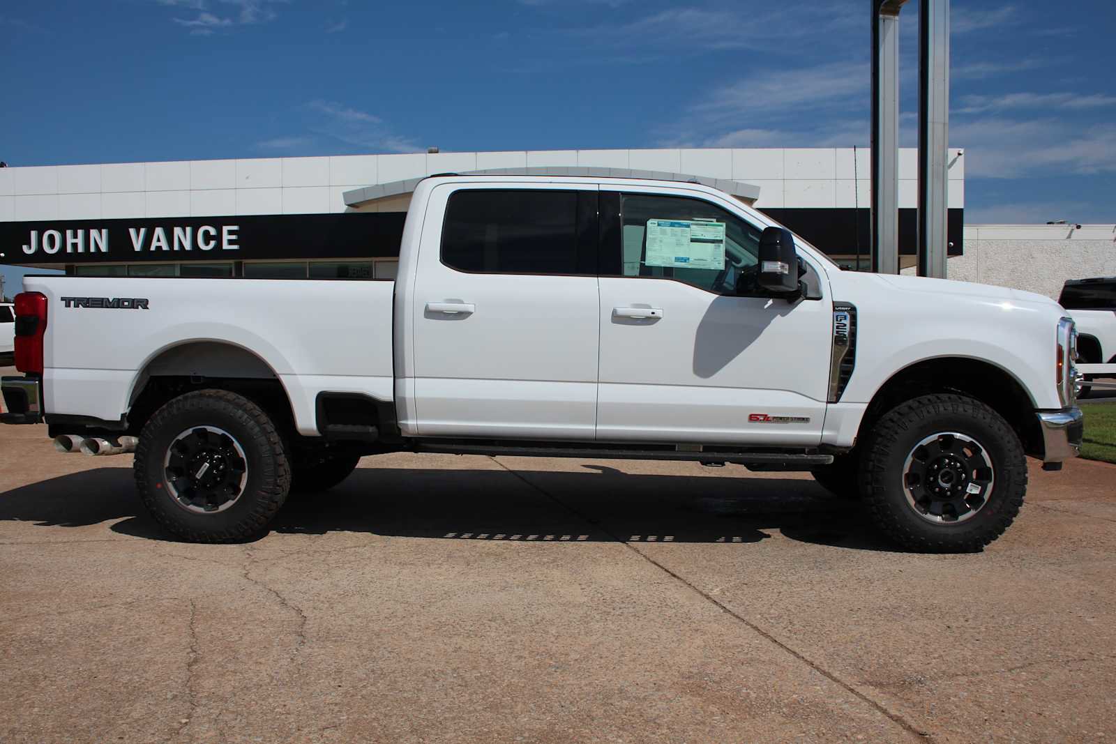 New 2026 Ford F250 Lariat image 27