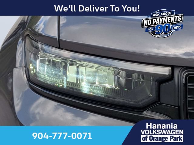 Used 2024 Jeep Grand Cherokee Altitude RWD image 9