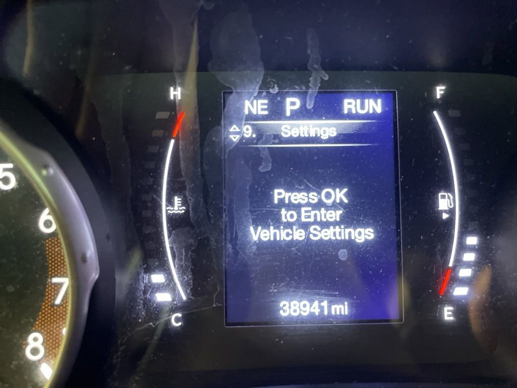 Used 2020 Jeep Compass Latitude AWD/4WD image 9