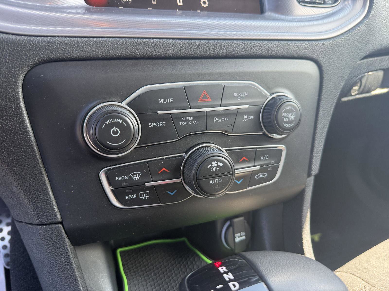 Used 2023 Dodge Charger R/T w/ Blacktop Package image 25