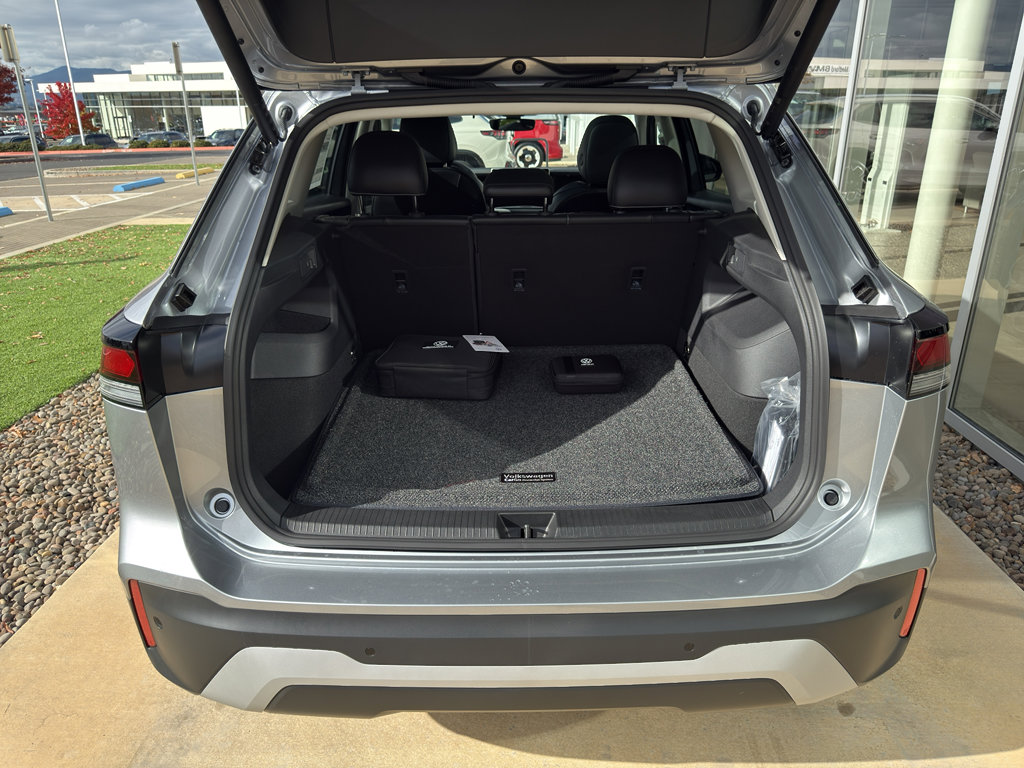 New 2026 Volkswagen Tiguan SE image 14