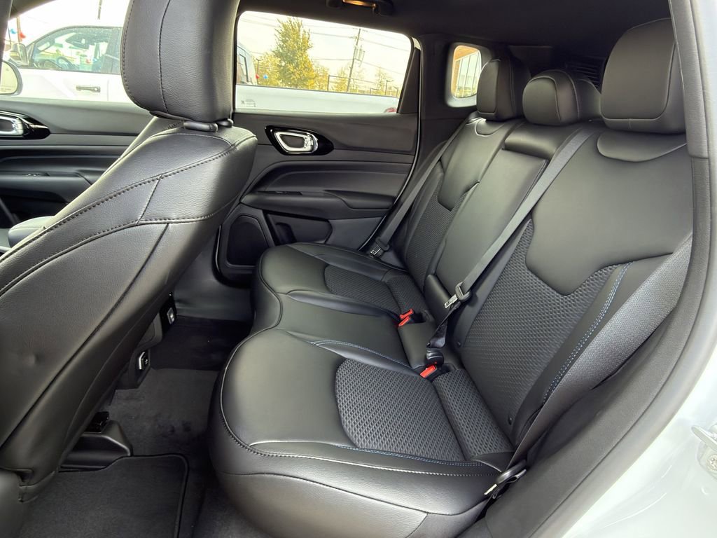 New 2026 Jeep Compass Latitude AWD/4WD image 20